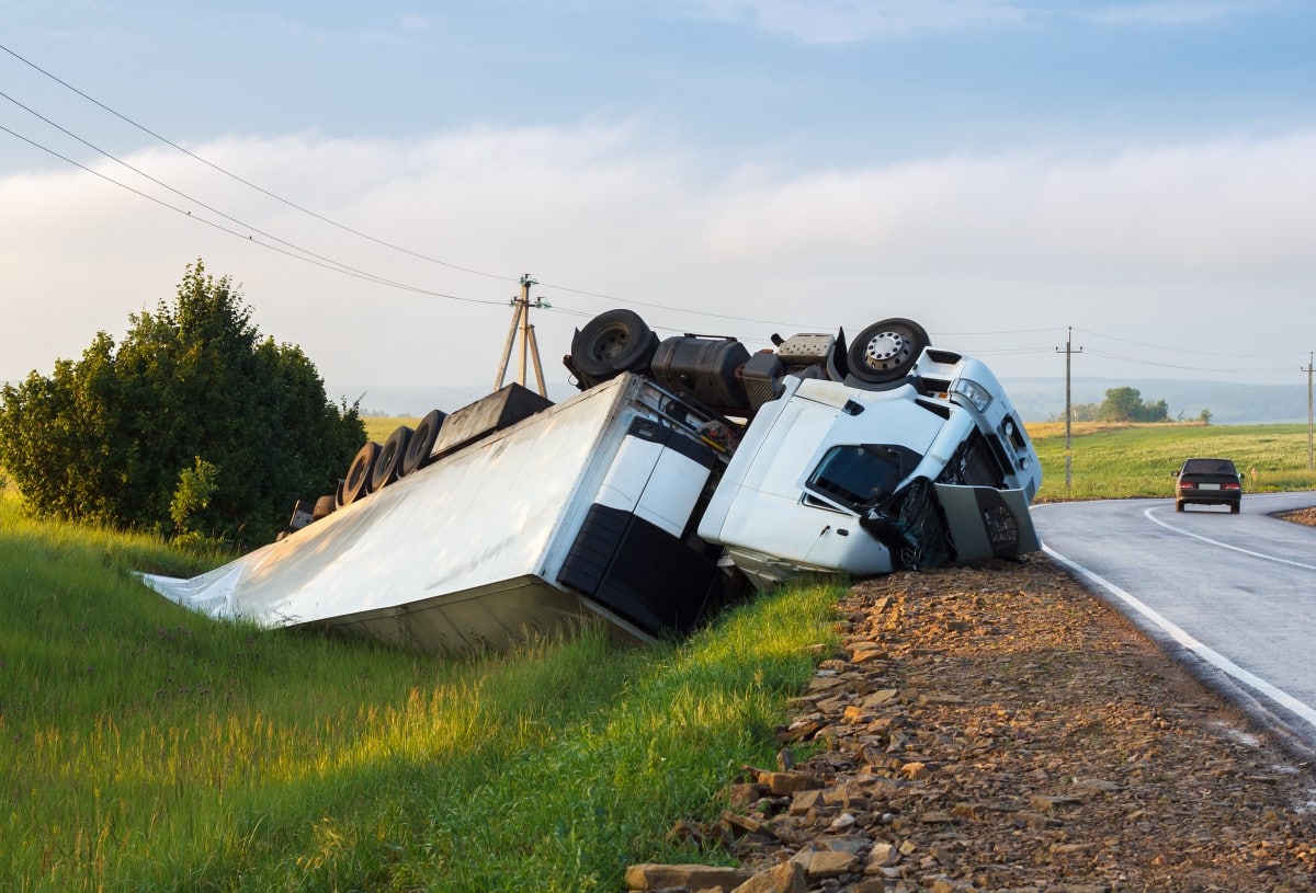 Charlotte Truck Accident Lawyer NC | Warren & Kallianos